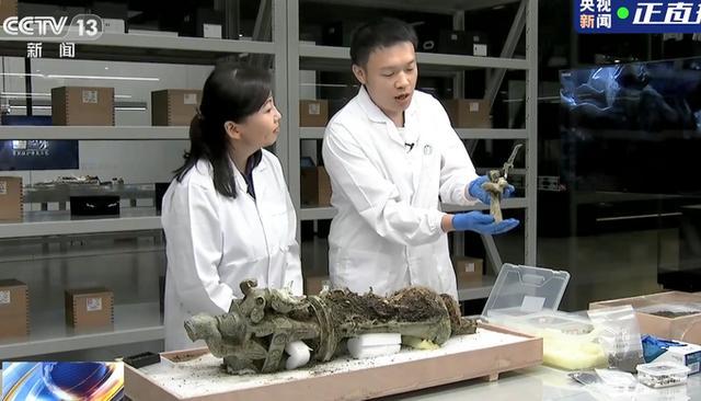 三星堆出土青銅小立人翹著(zhù)蘭花指 三星堆再曝新發(fā)現！什么是三星堆三星堆遺址在哪